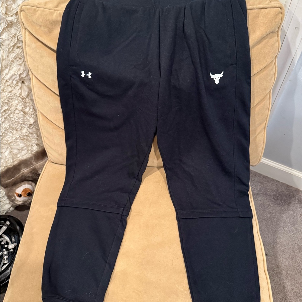 Under Armour Womens Black Joggers medium